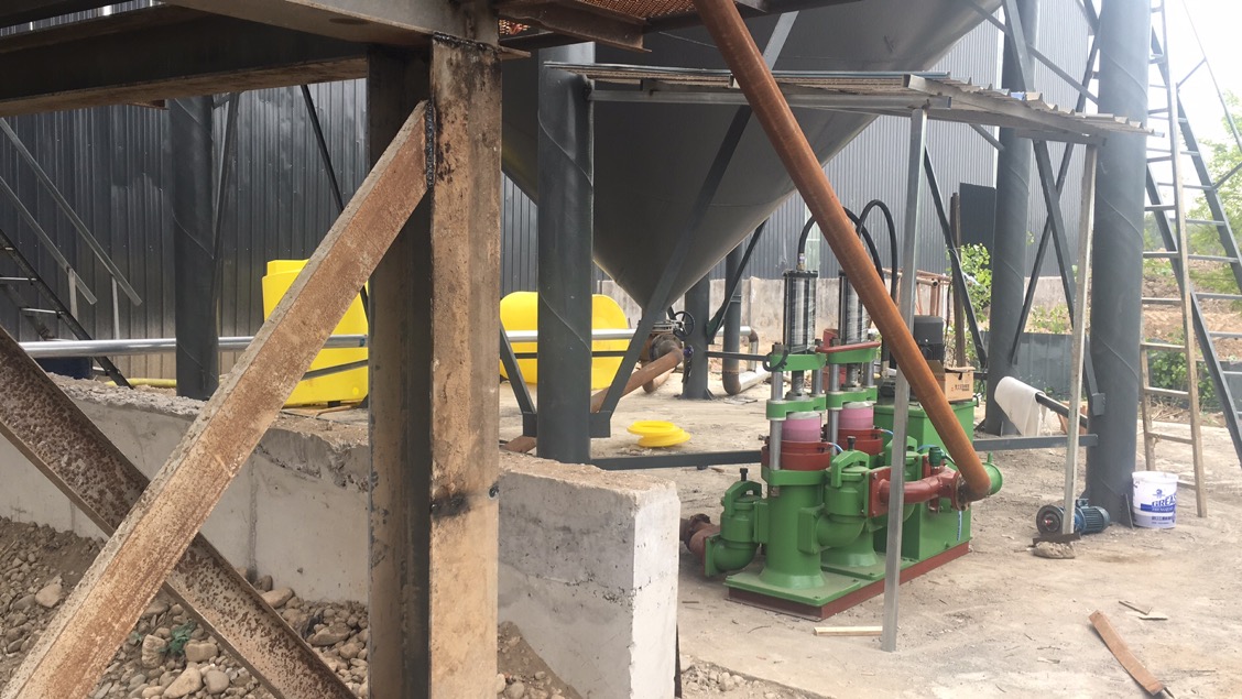 洗沙行業(yè)柱塞泥漿泵-進料泵.jpg 洗沙行業(yè)柱塞泥漿泵-進料泵.jpg