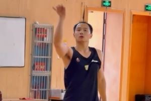 被青島男籃頂薪追逐！浙江男籃曬球隊(duì)訓(xùn)練視頻 王奕博仍在隊(duì)