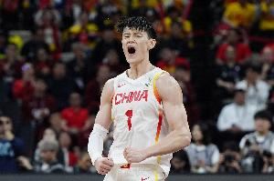 媒體人：傷病導致選材受限 但無論誰入選 代表的都是中國男籃<div   id=