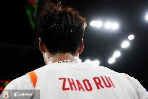 媒體人：亞洲杯名單無太多意外 低谷中的男籃需帶著目標全力沖<div   id=