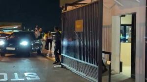 怪不得鐵了心要去！貝蒂斯球迷機(jī)場外迎接安東尼<div   id=