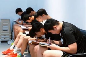 俱樂(lè)部深入貫徹體教融合<div   id=