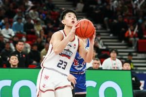 加盟NCAA D1強校<div   id=