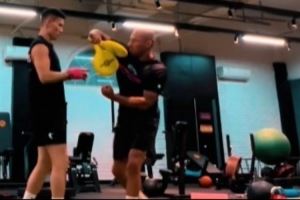 林秉圣曬練習拳擊的視頻:需要具備不同的技術(shù) 例如?